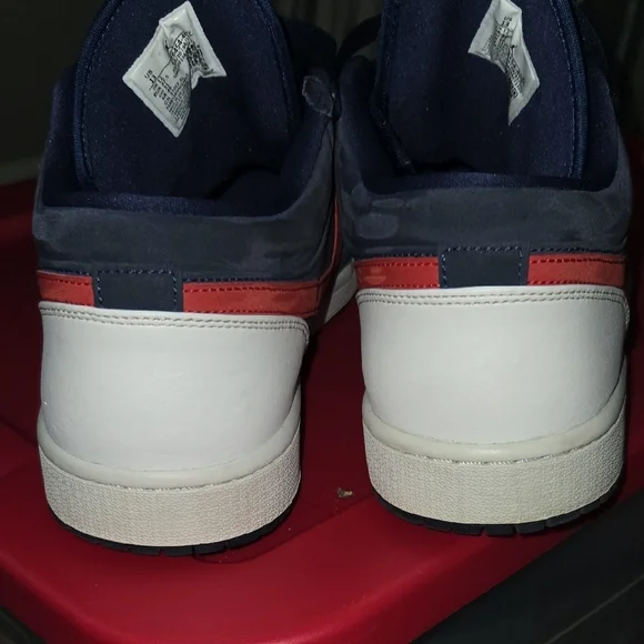 2020
Air Jordan 1 Low 'USA' - Picture 6 of 7